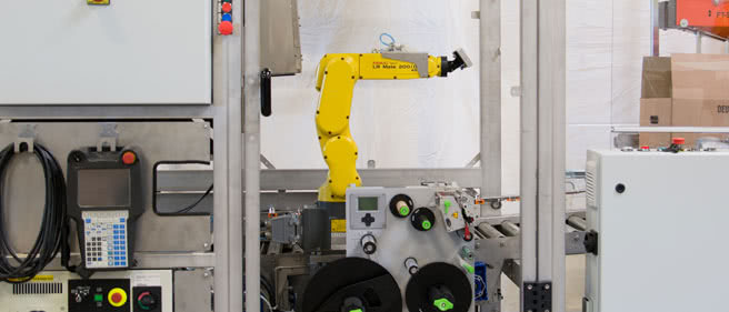 Labelling robot